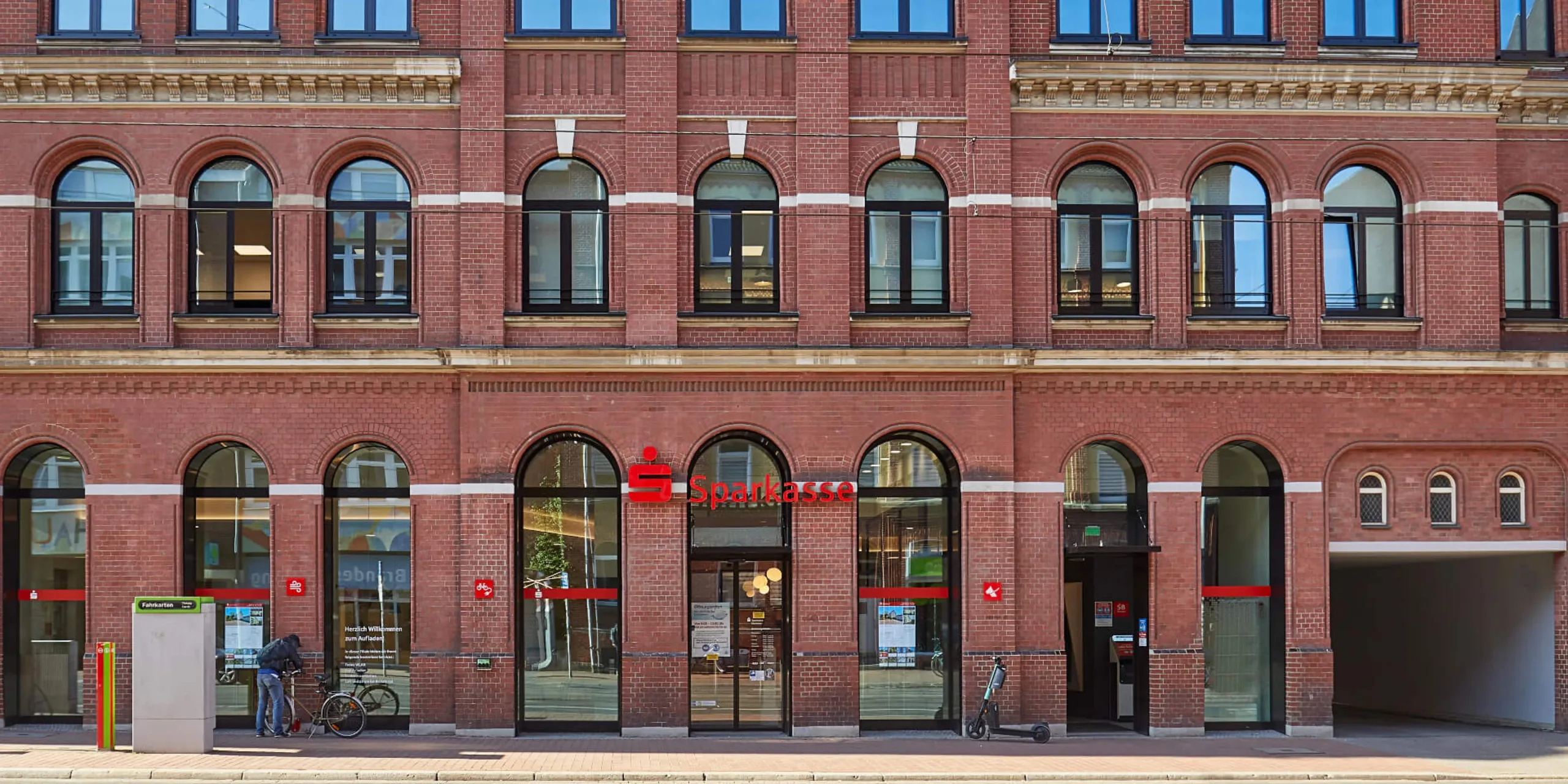 Objekt.de Referenz Büroeinrichtungen Sparkasse Hannover
