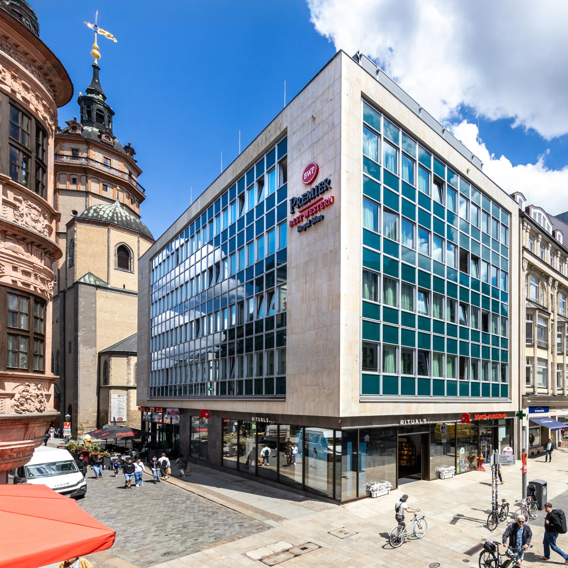 Objekt.de Referenz Hoteleinrichtungen Best Western Premier Hotel Royal Blue