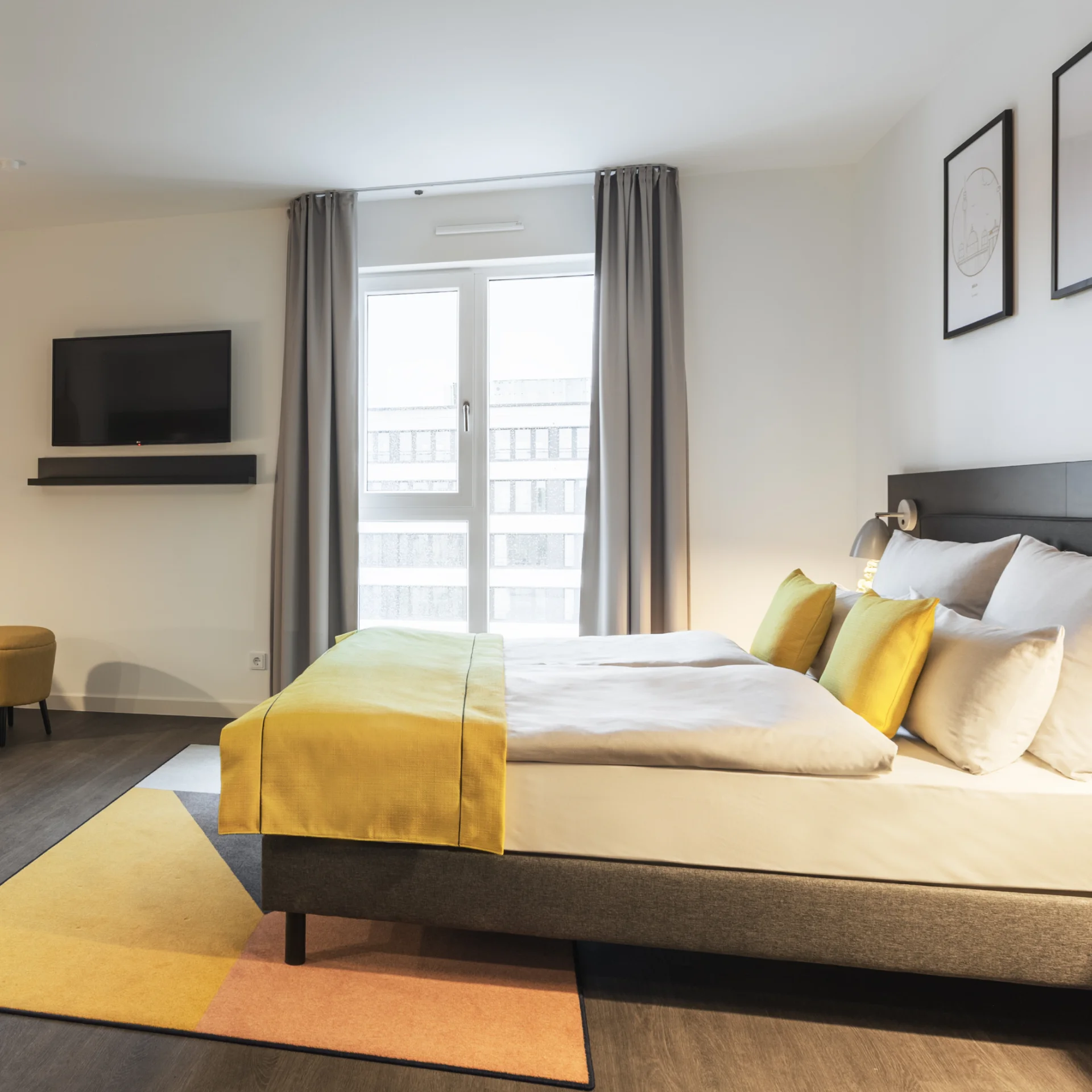 Objekt.de Referenz Hoteleinrichtungen Candlewood Suites Berlin Charlottenburg by IHG