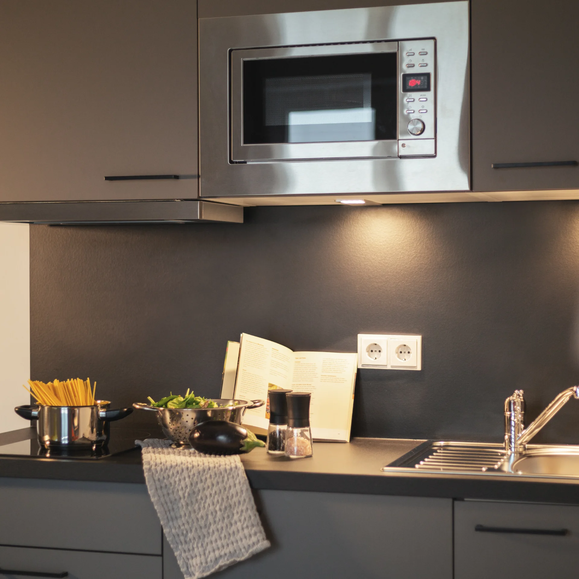 Objekt.de Referenz Hoteleinrichtungen Candlewood Suites Berlin Charlottenburg by IHG